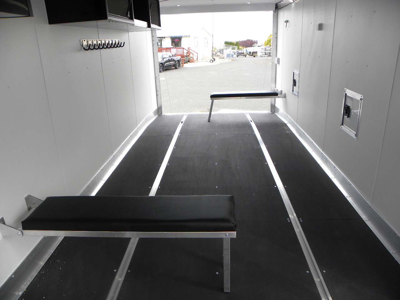 2020 Mission 101 X 22 Aluminum Snowmobile Trailer Gateway