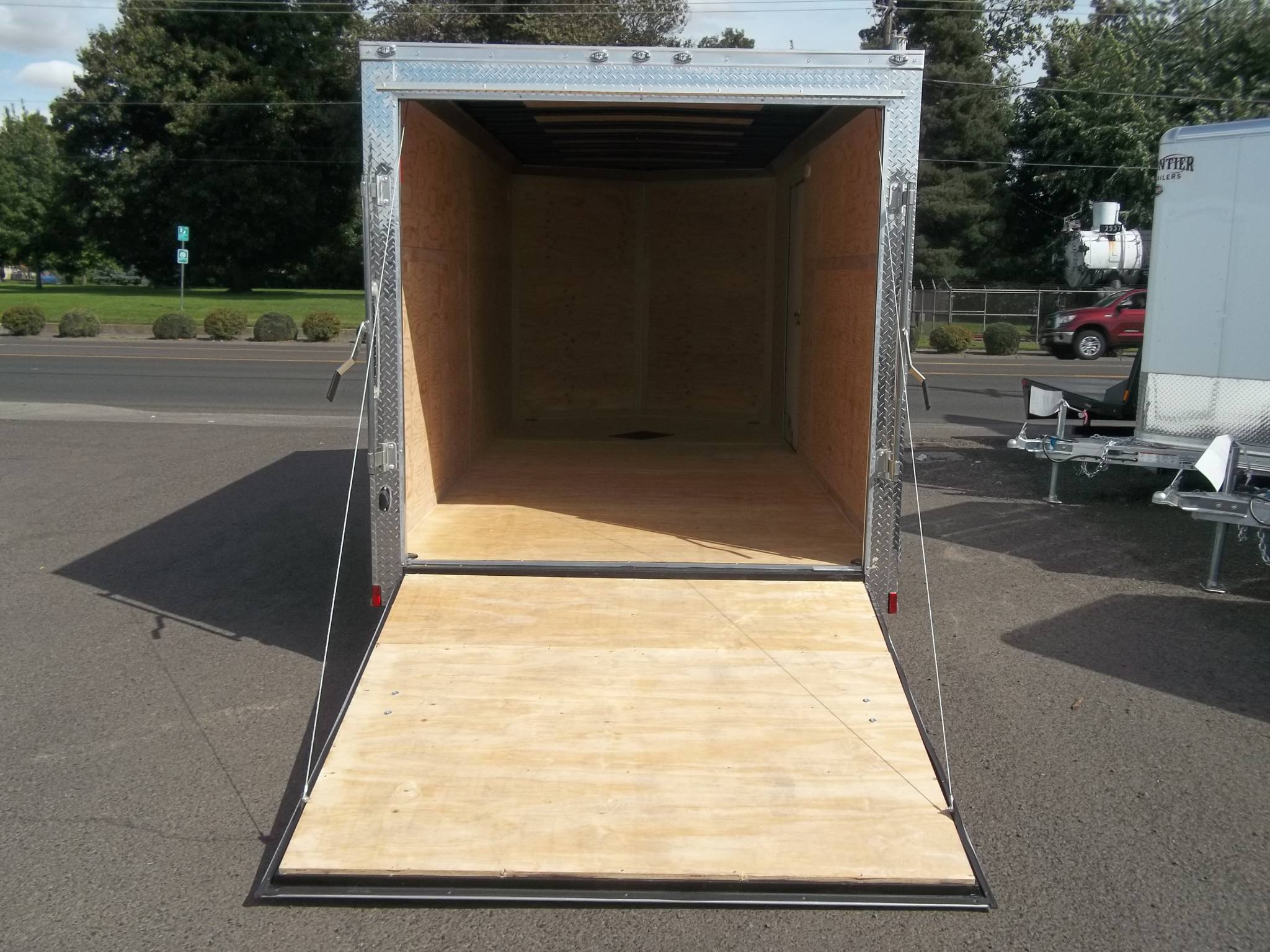 100_5478 Gateway Trailers of Hermiston