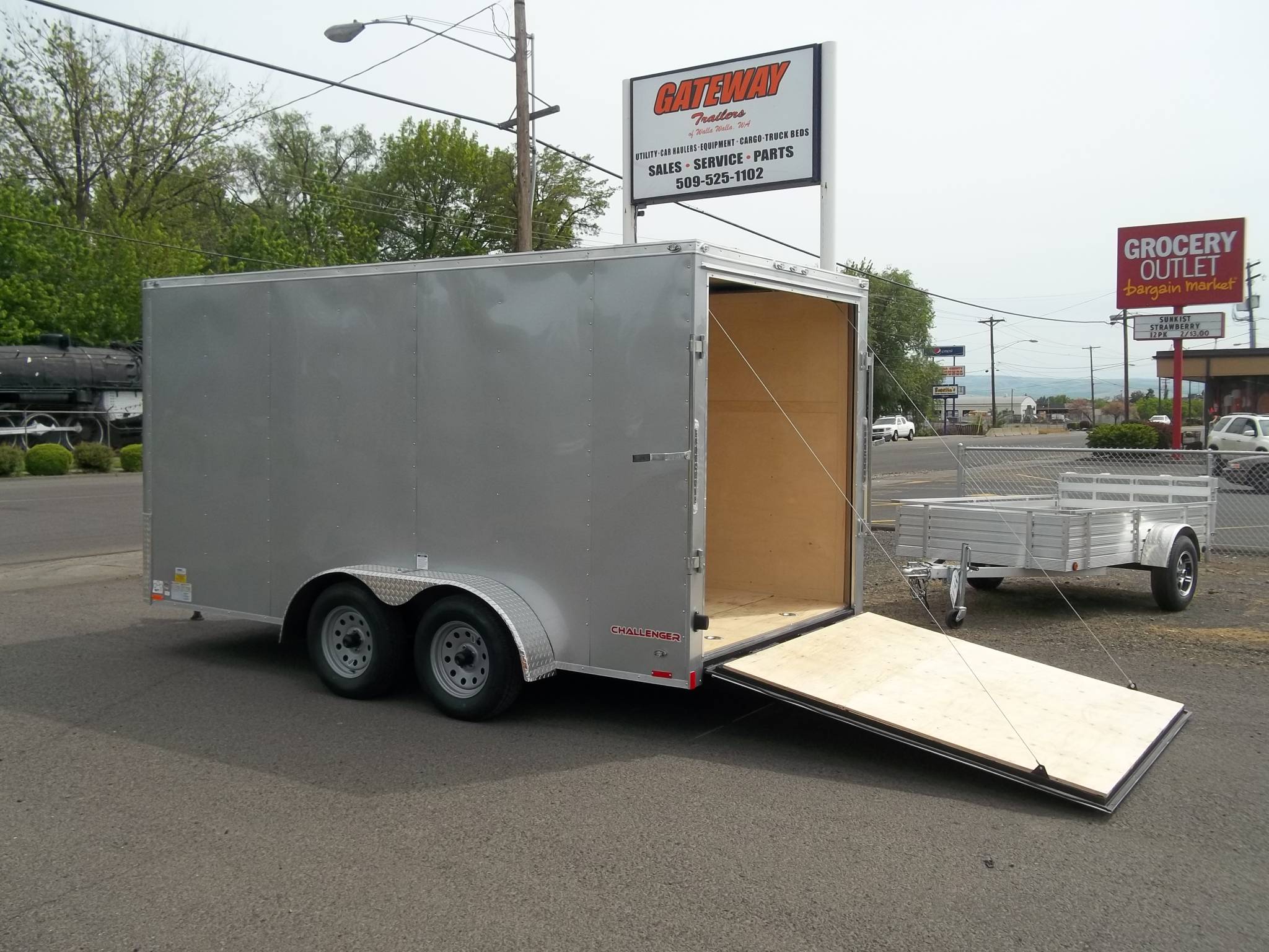 100_3448 Gateway Trailers of Hermiston