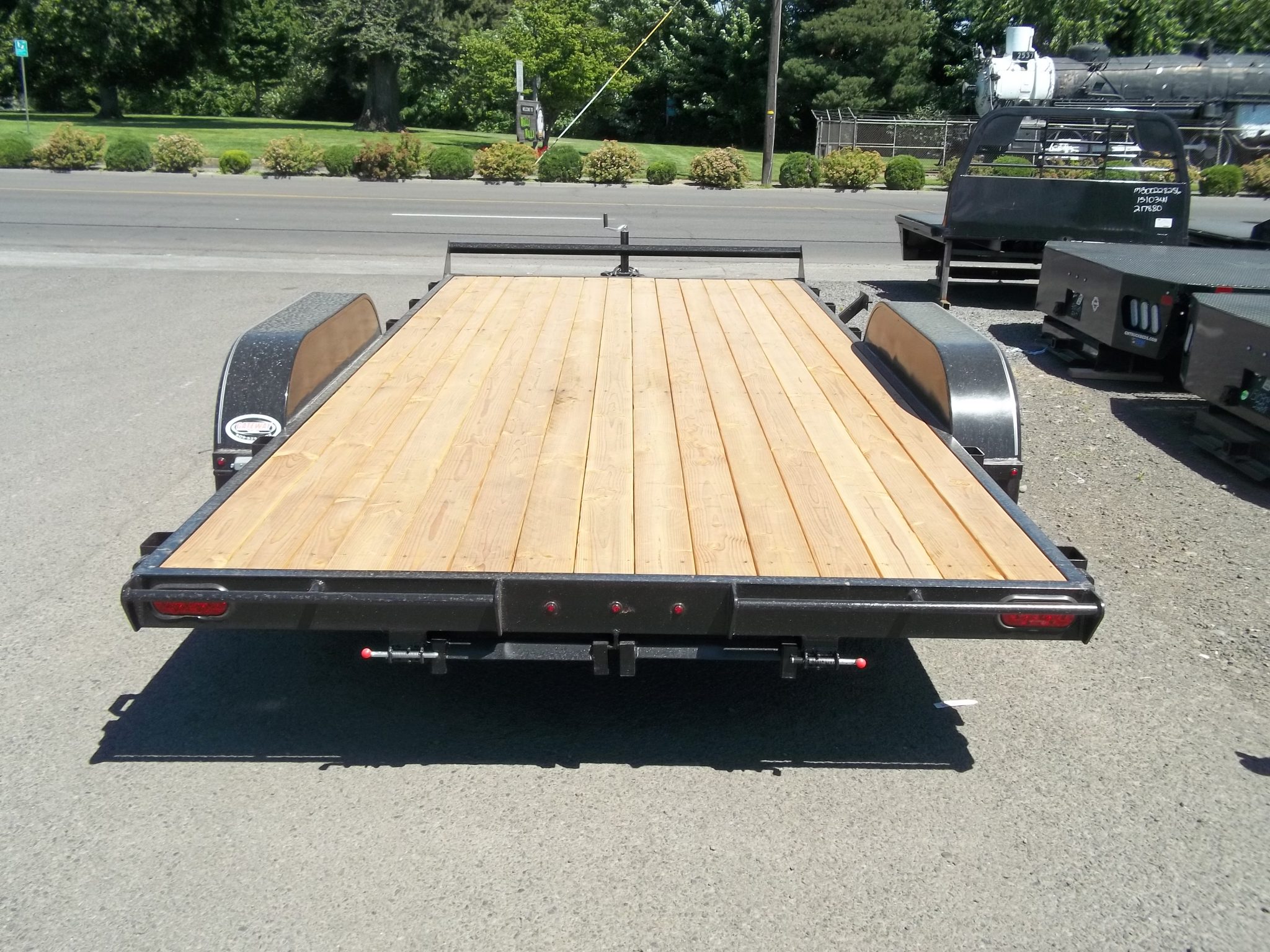 100_3756 Gateway Trailers of Hermiston