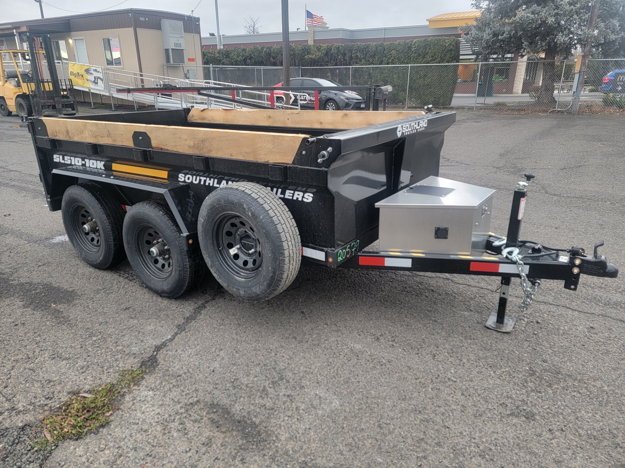 2026 Southland 5'x10' Dump Trailer *** Tarp Kit & Ramps *** - Image 3