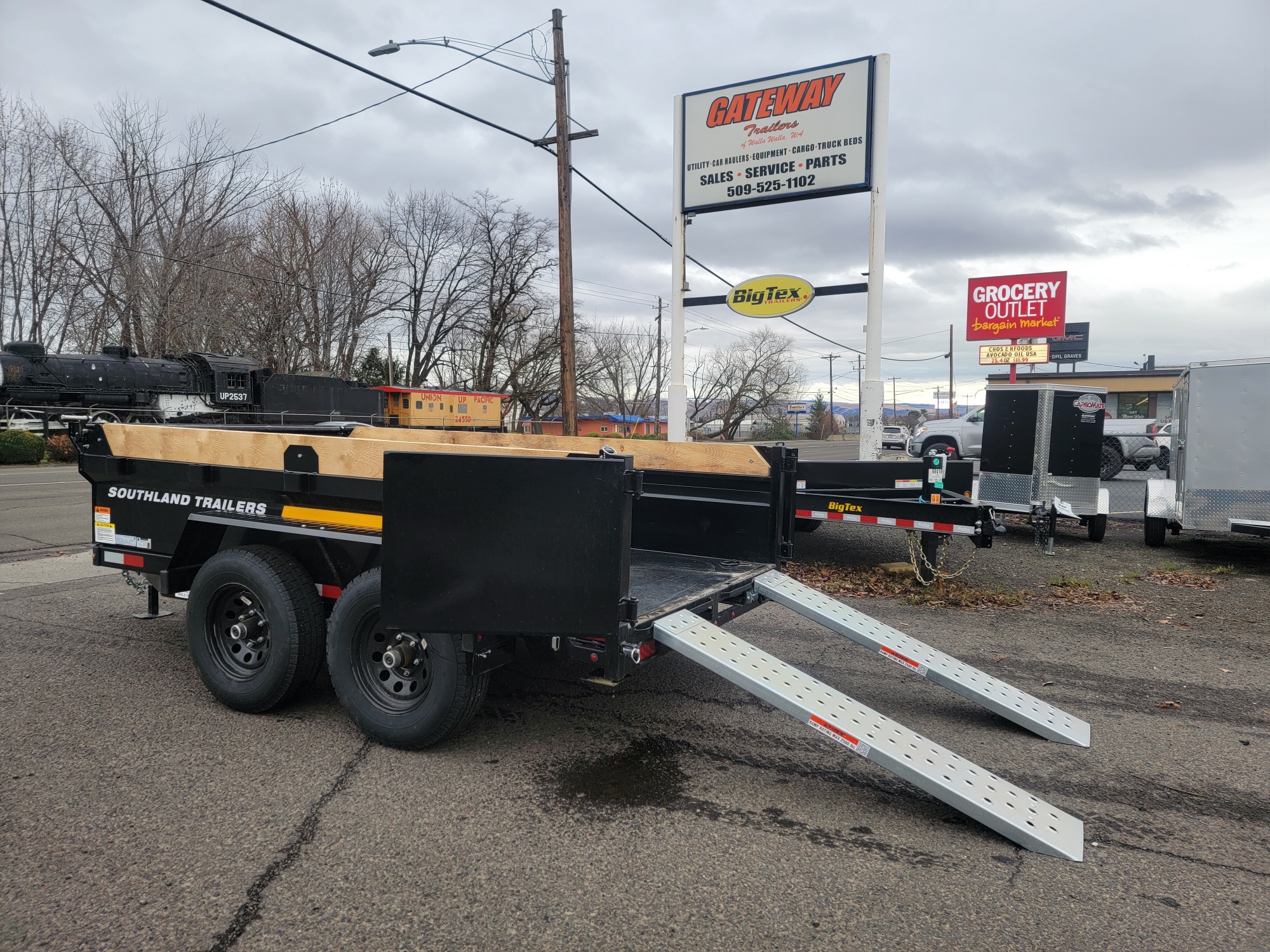 2026 Southland 5'x10' Dump Trailer *** Tarp Kit & Ramps *** - Image 6