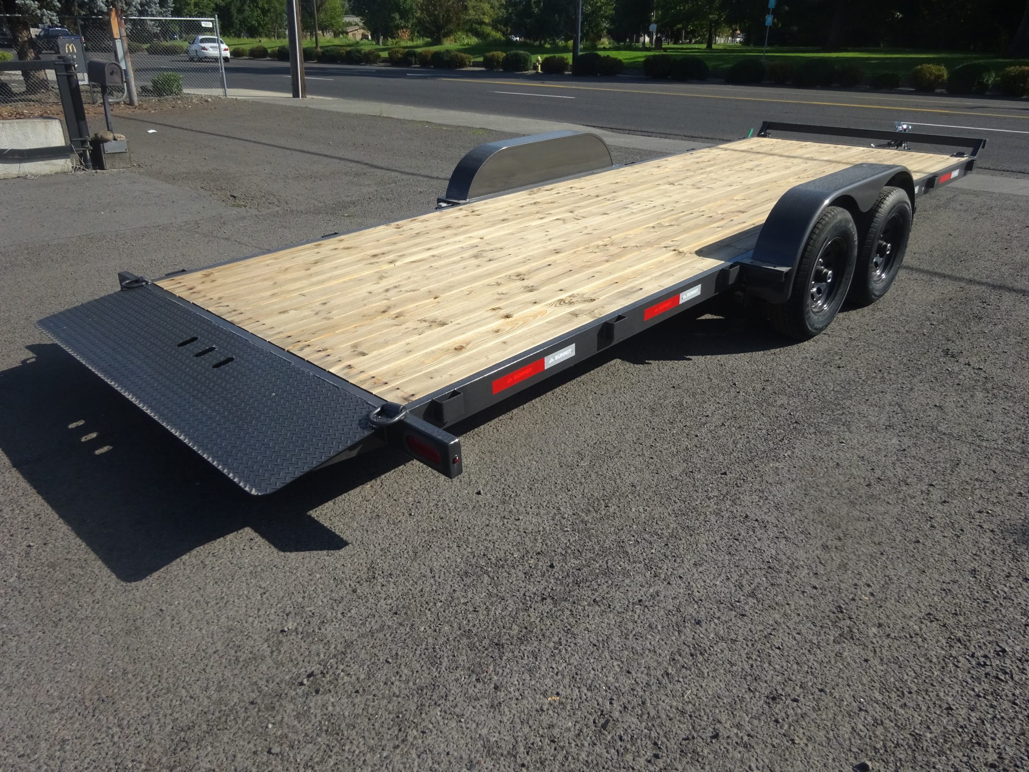 2026 Summit 7’x20′ Cascade Tilt Trailer *** FULL WEDGE APPROACH RAMP *** - Image 4