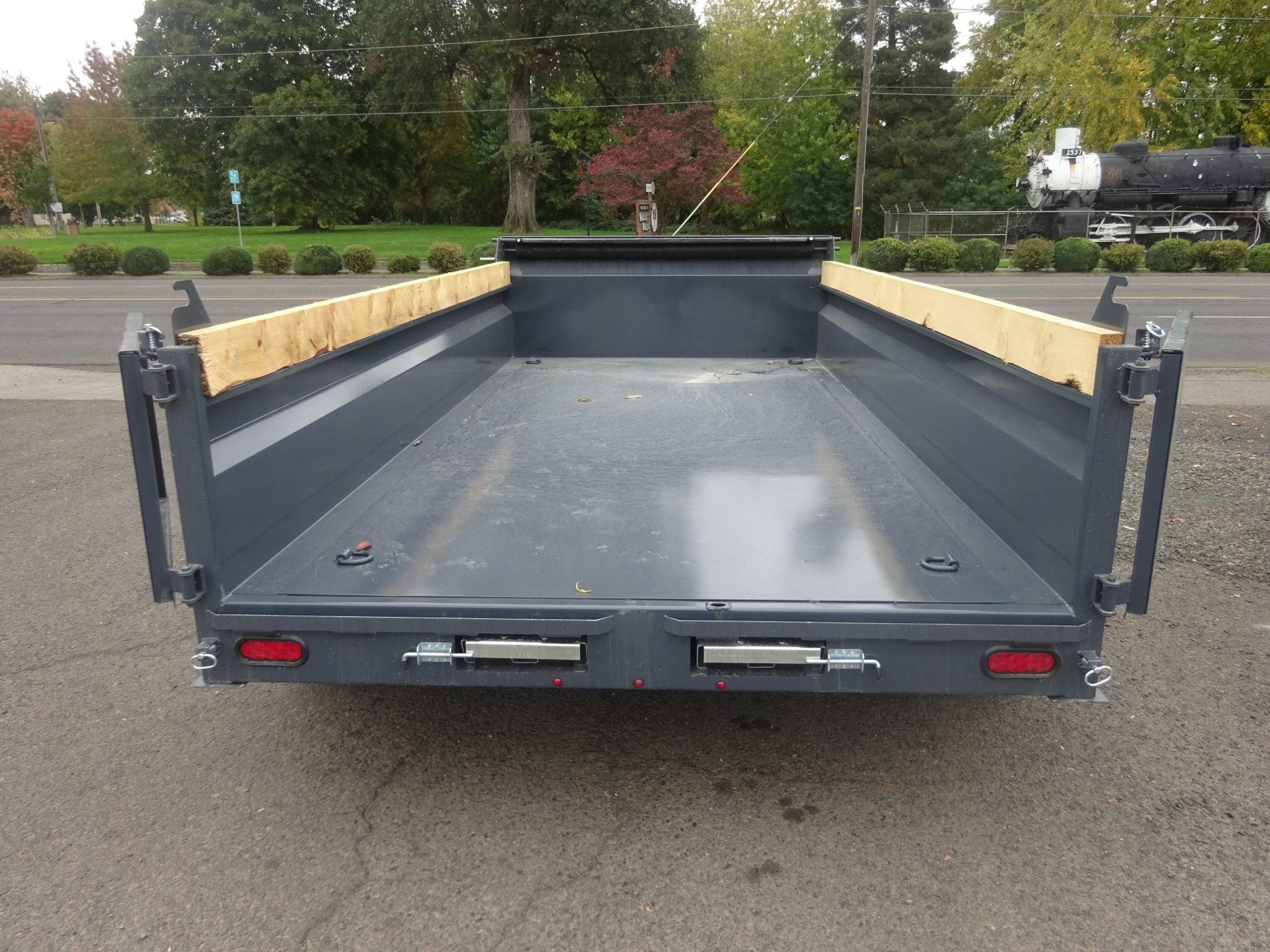 2026 Southland 7’x14′ SL Dump Trailer *** TARP, RAMPS, SPARE INCLUDED *** - Image 5