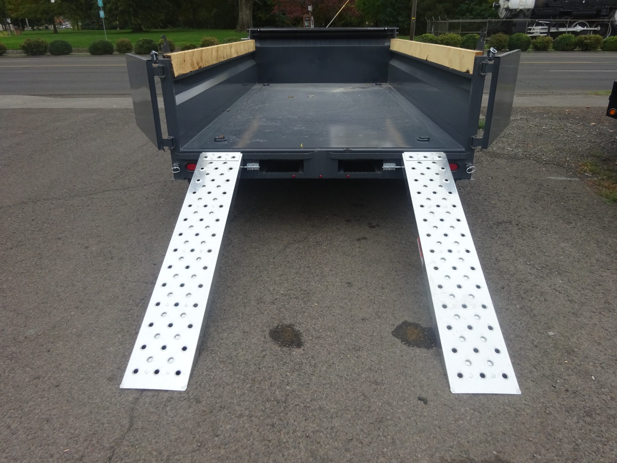 2026 Southland 7’x14′ SL Dump Trailer *** TARP, RAMPS, SPARE INCLUDED *** - Image 6