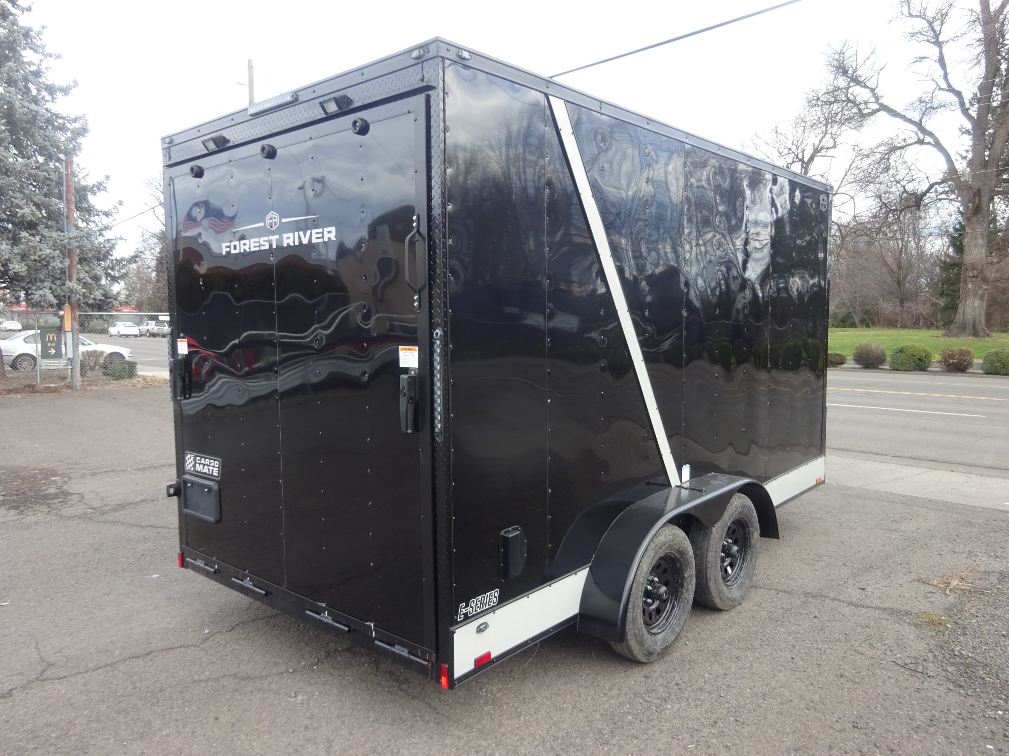 2026 Cargo Mate 7’x14′ E-Series Enclosed Trailers *** 12″ EXTRA HEIGHT *** - Image 4