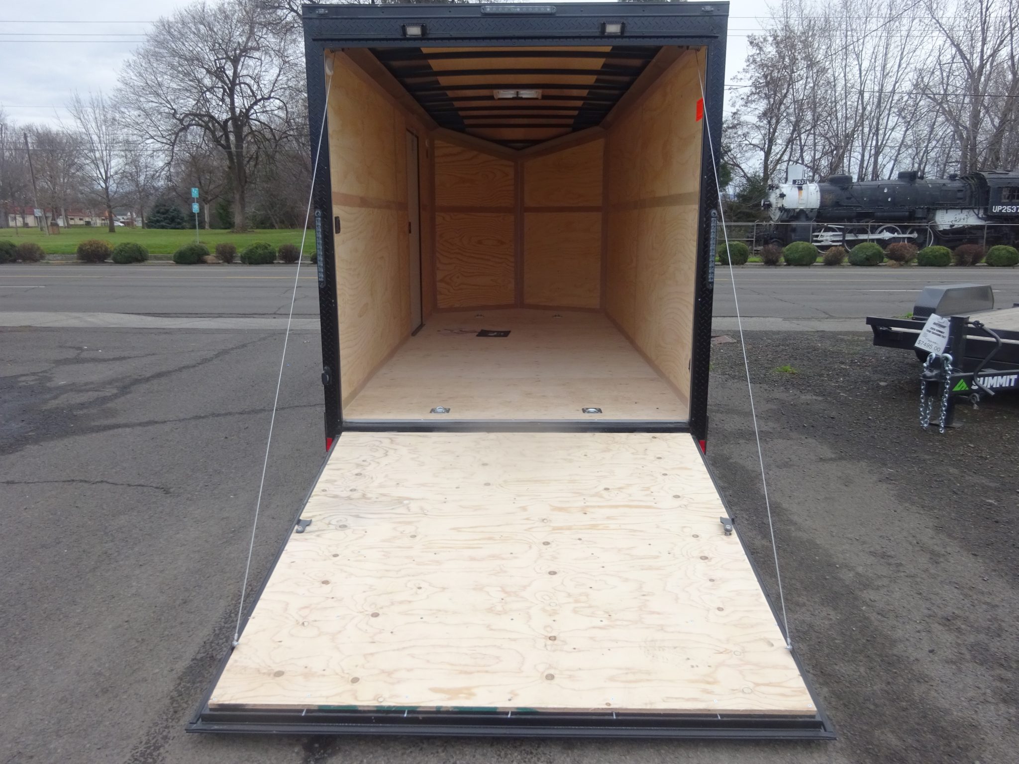 2026 Cargo Mate 7’x16′ E-Series Enclosed Trailers *** 6″ EXTRA HEIGHT *** - Image 5