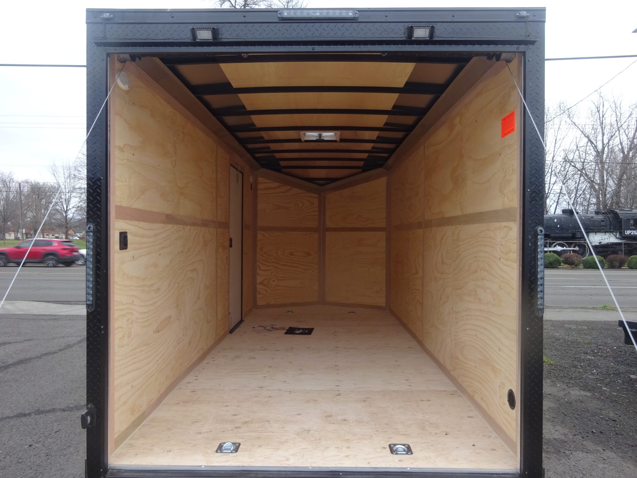 2026 Cargo Mate 7’x16′ E-Series Enclosed Trailers *** 6″ EXTRA HEIGHT *** - Image 6