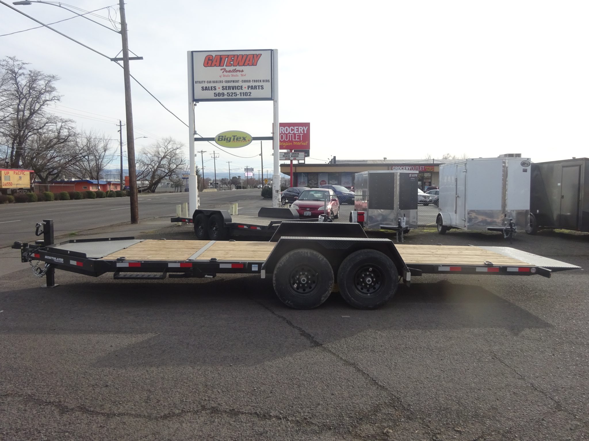 2026 Southland 82″x20′ Split Tilt Trailer *** GVWR 15,400 LBS ***