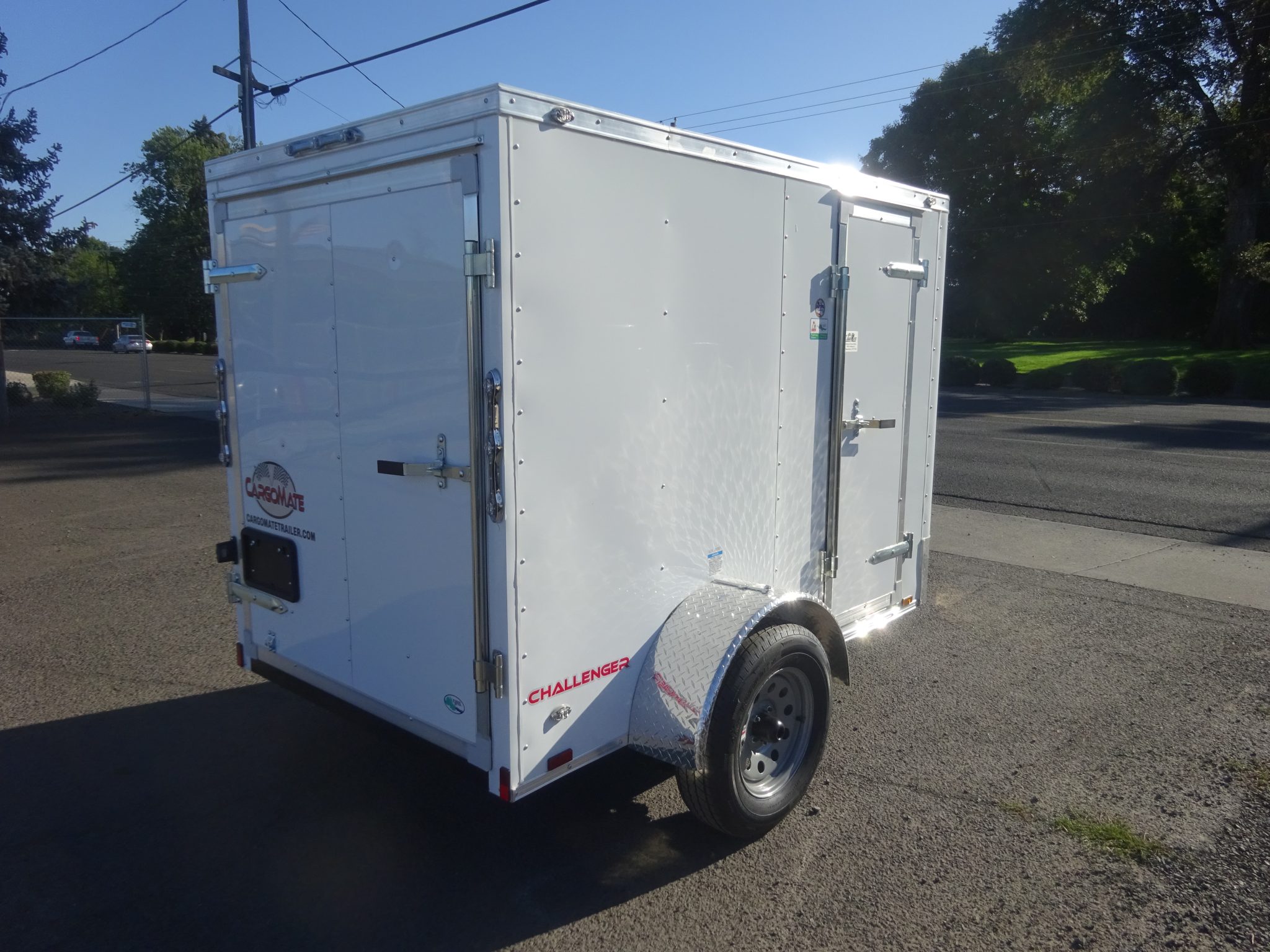 2026 Cargo Mate 5'x8' Challenger Enclosed Trailer *** REAR BARN DOORS *** - Image 4