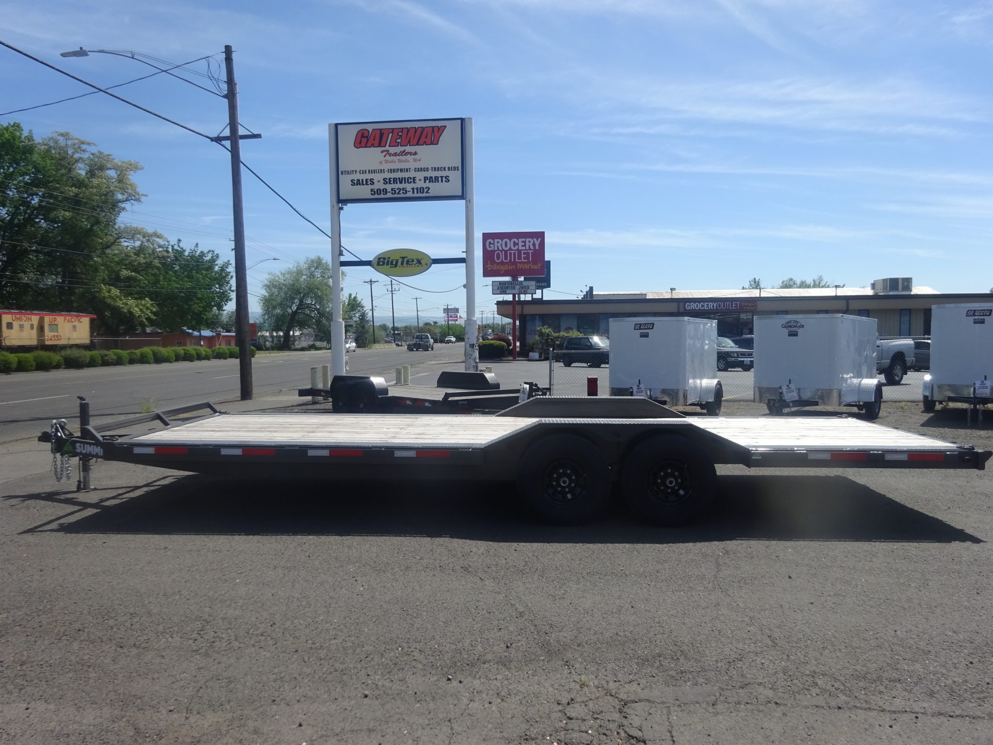 2026 Summit 7’x24′ Cascade Trailer *** DIVE OVER FENDERS ***
