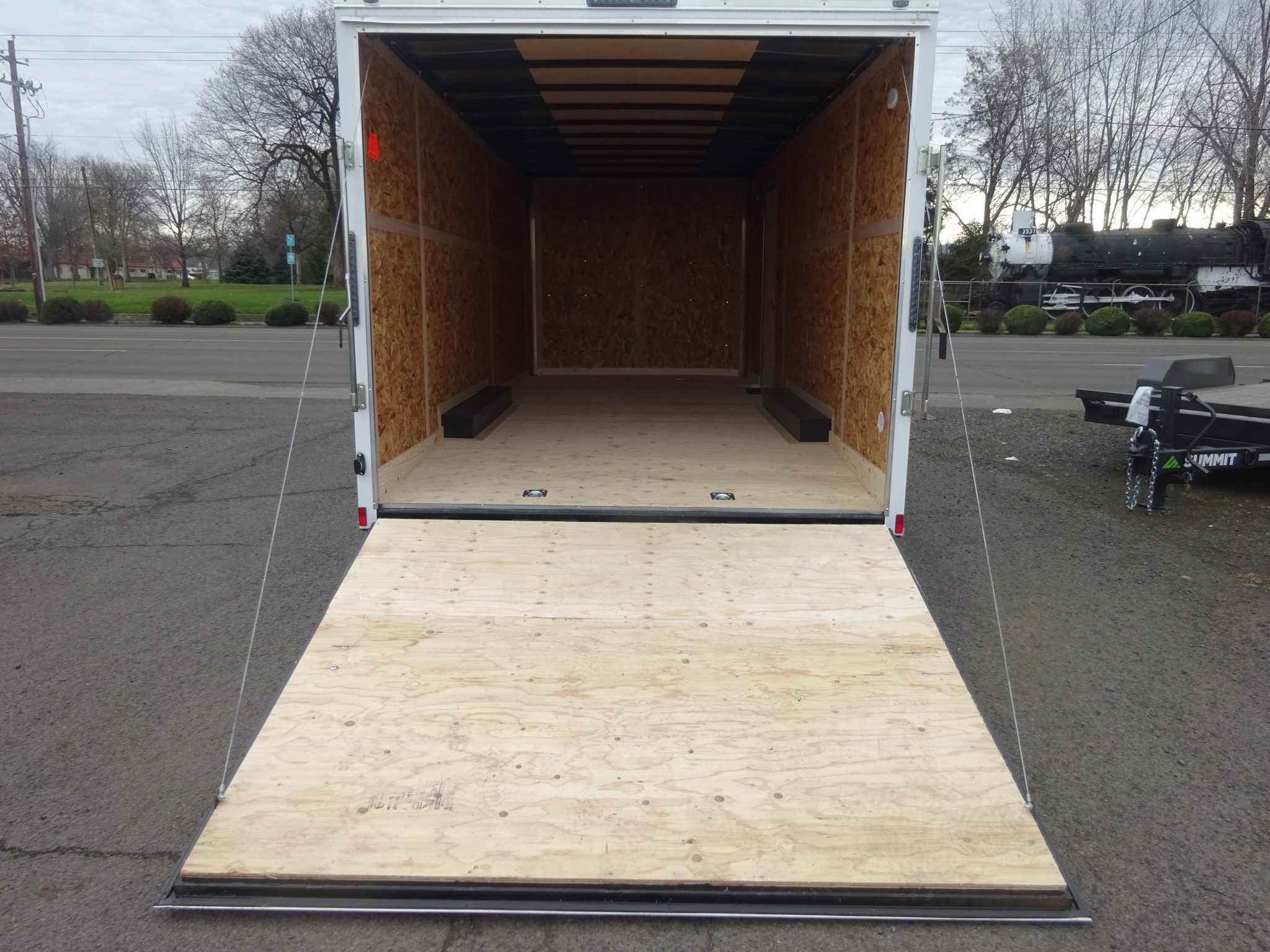 2026 Cargo Mate 8.5’x16′ Challenger Enclosed Trailer *** 6″ XTRA HEIGHT *** - Image 5