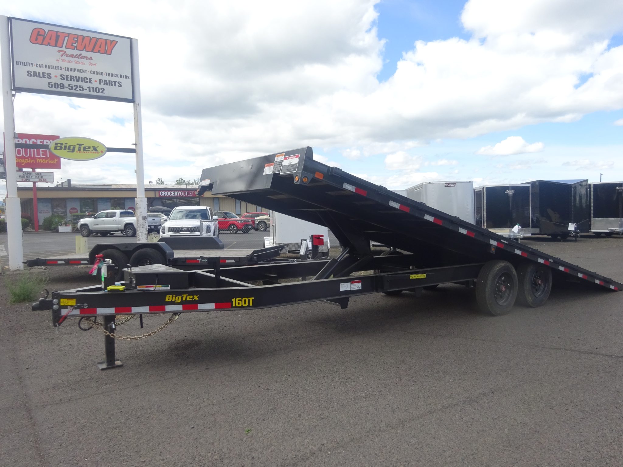 2026 Big Tex 102"x24' 16OT Deck Over Power Tilt *** OIL BATH HUBS *** - Image 8