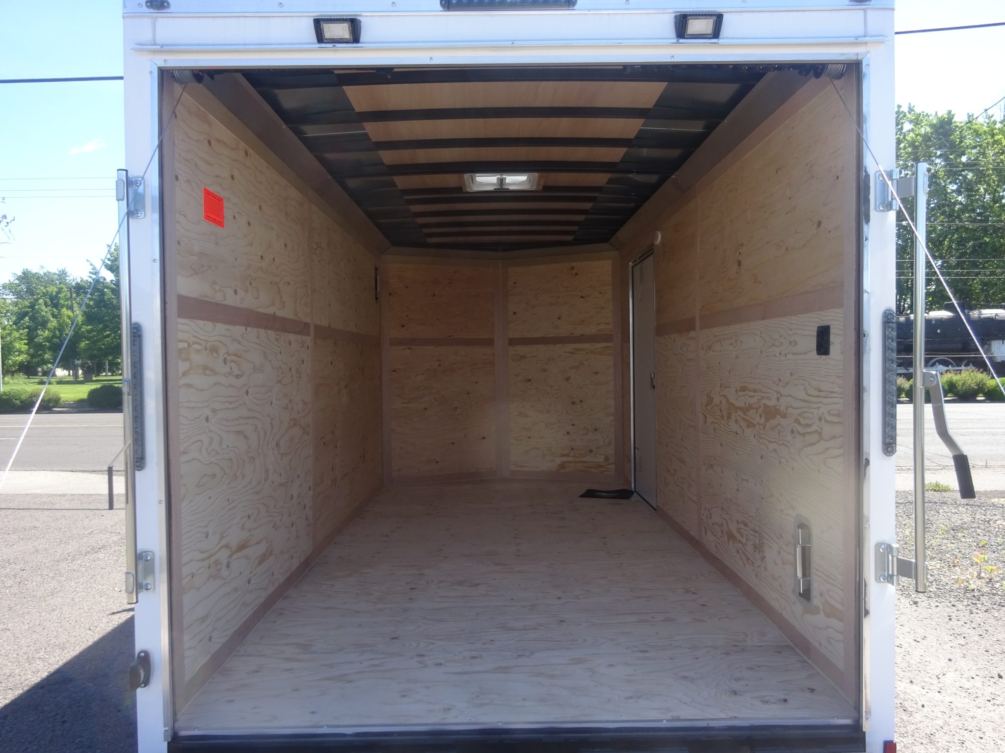 2026 Cargo Mate 7'x14' Contractors Trailer *** ALUMINUM LADDER & RACKS *** - Image 6
