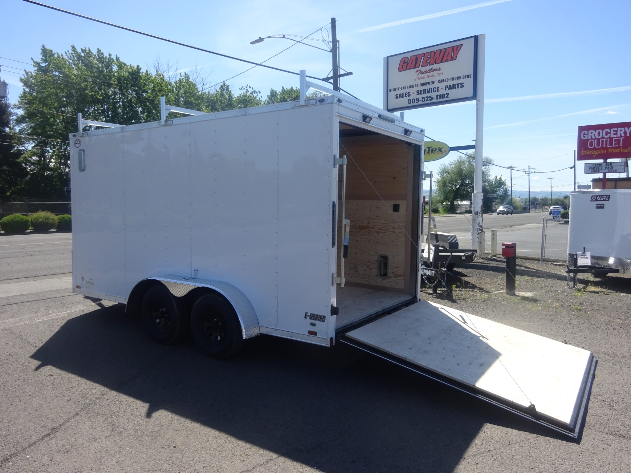 2026 Cargo Mate 7'x14' Contractors Trailer *** ALUMINUM LADDER & RACKS *** - Image 7
