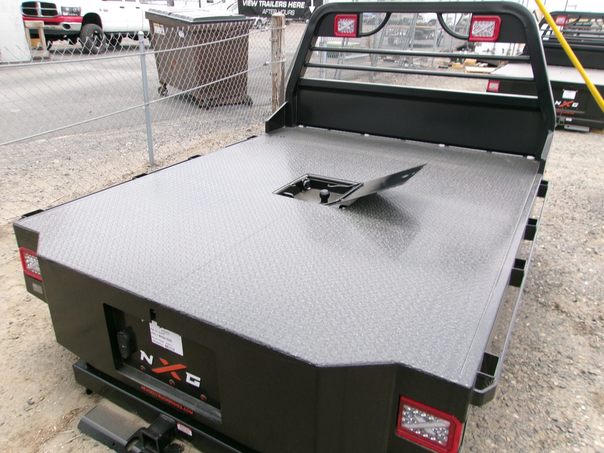 2026 8'6"x84" NXG Truck Bed ~38"Runner~ - Image 2