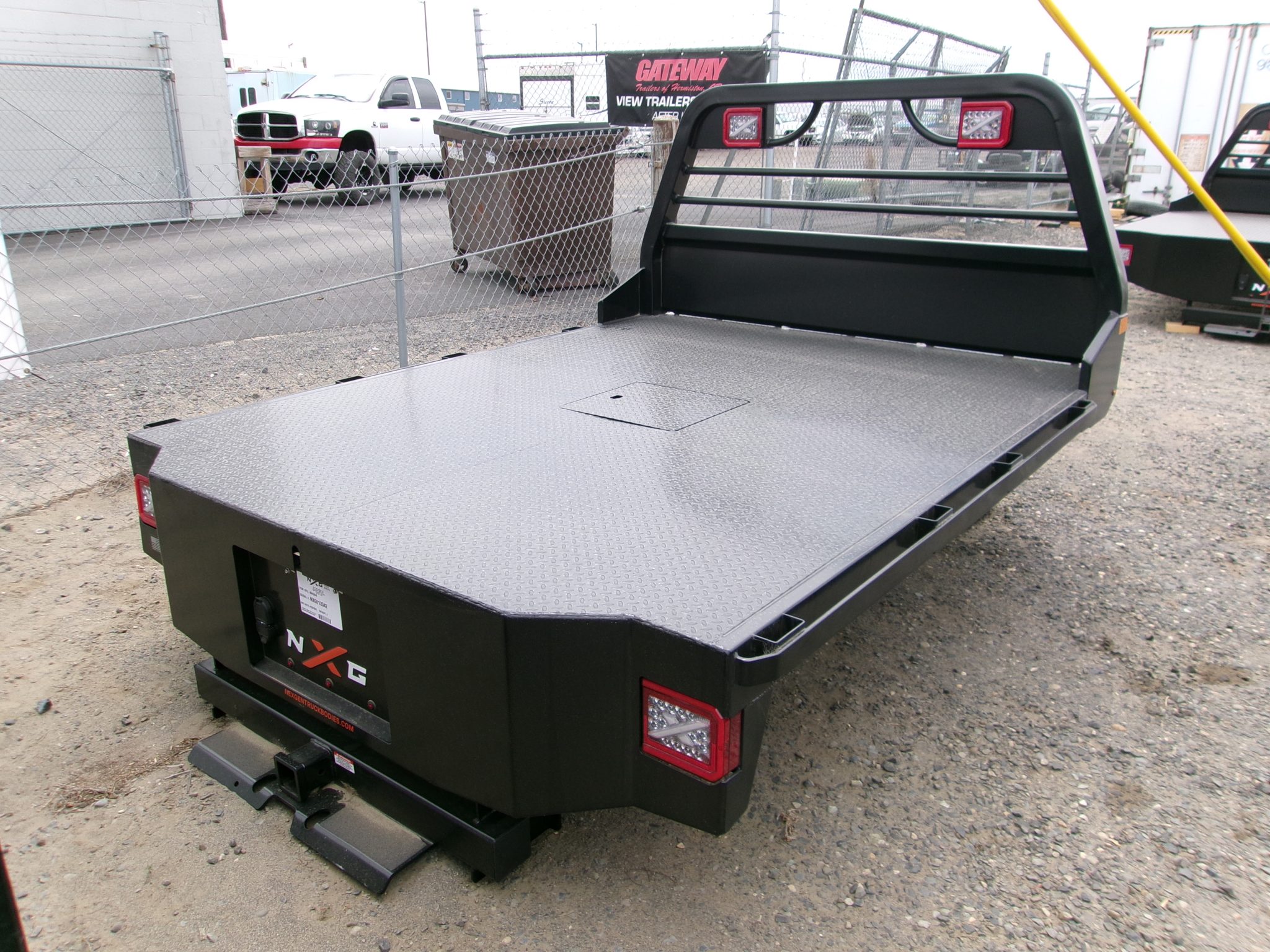 2026 8'6"x84" NXG Truck Bed ~38"Runner~