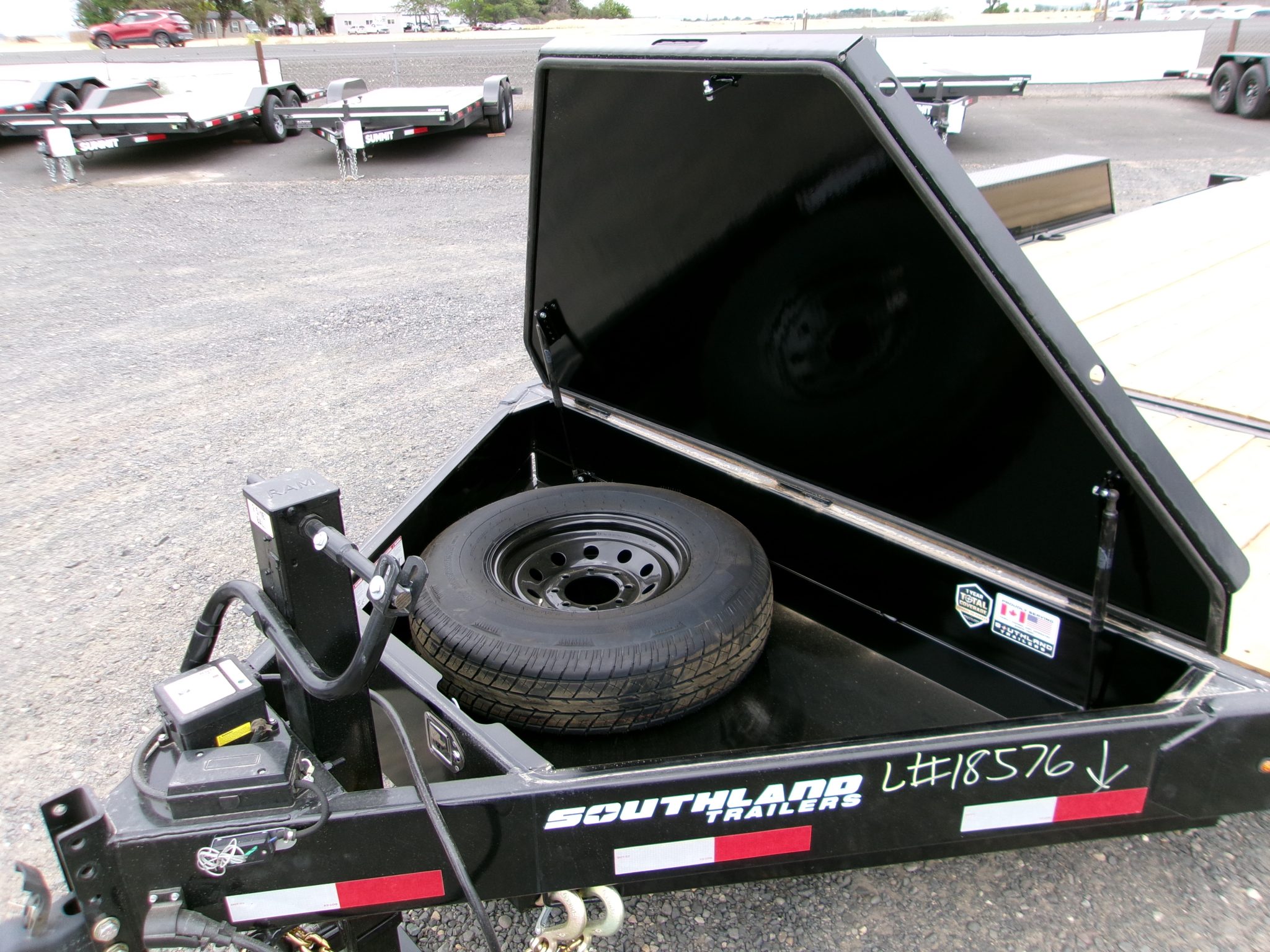 2026 7'x20' 16K Southland Split Tilt ~4' Stationary/ 16' Tilt~ - Image 3