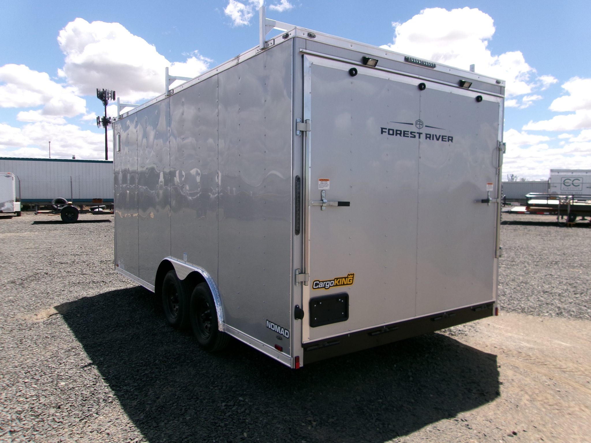 2026 8.5'x 16' 7K Cargo King Nomad ~PAYLOAD: 3,834lbs~ - Image 4