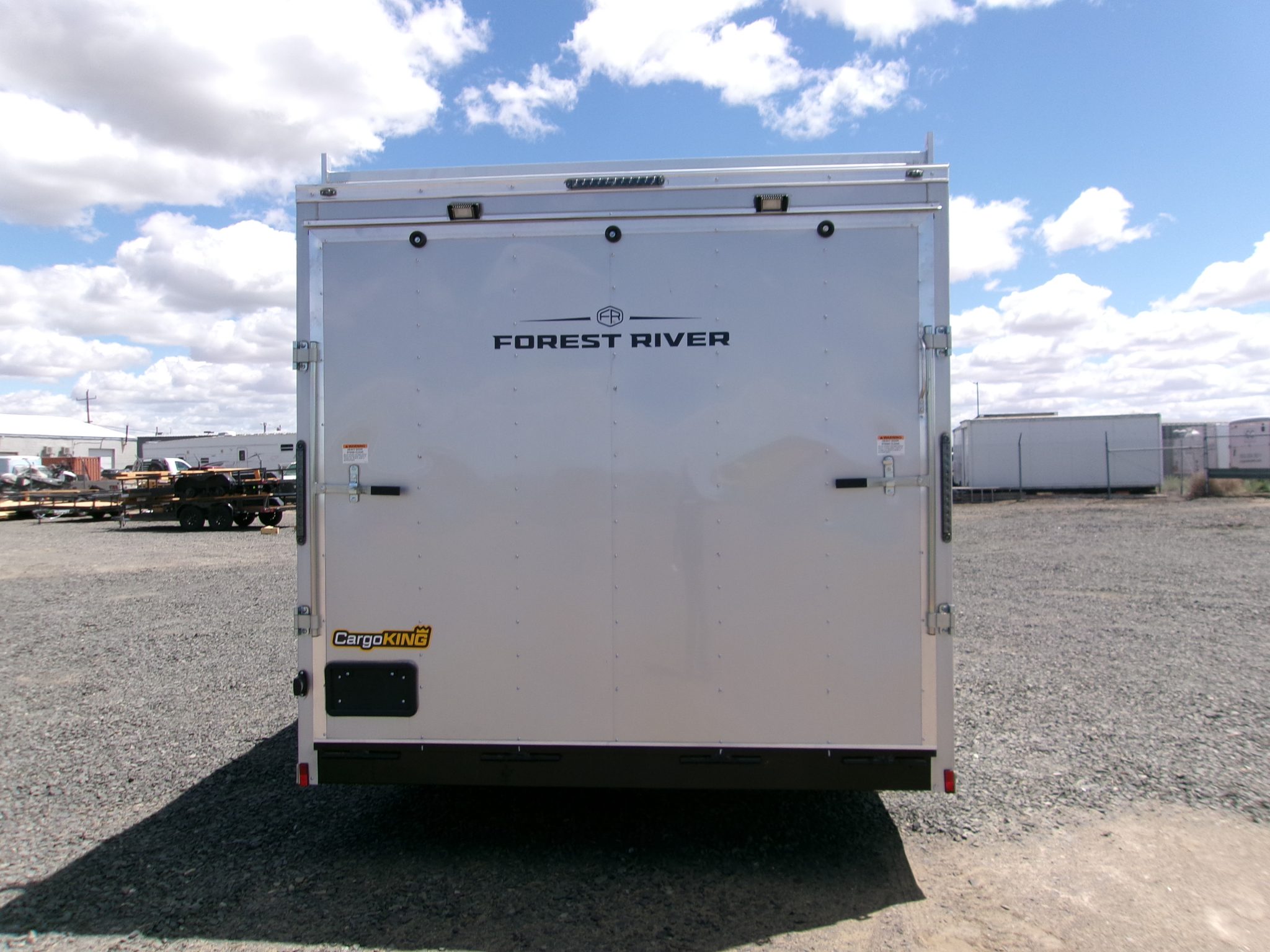 2026 8.5'x 16' 7K Cargo King Nomad ~PAYLOAD: 3,834lbs~ - Image 9