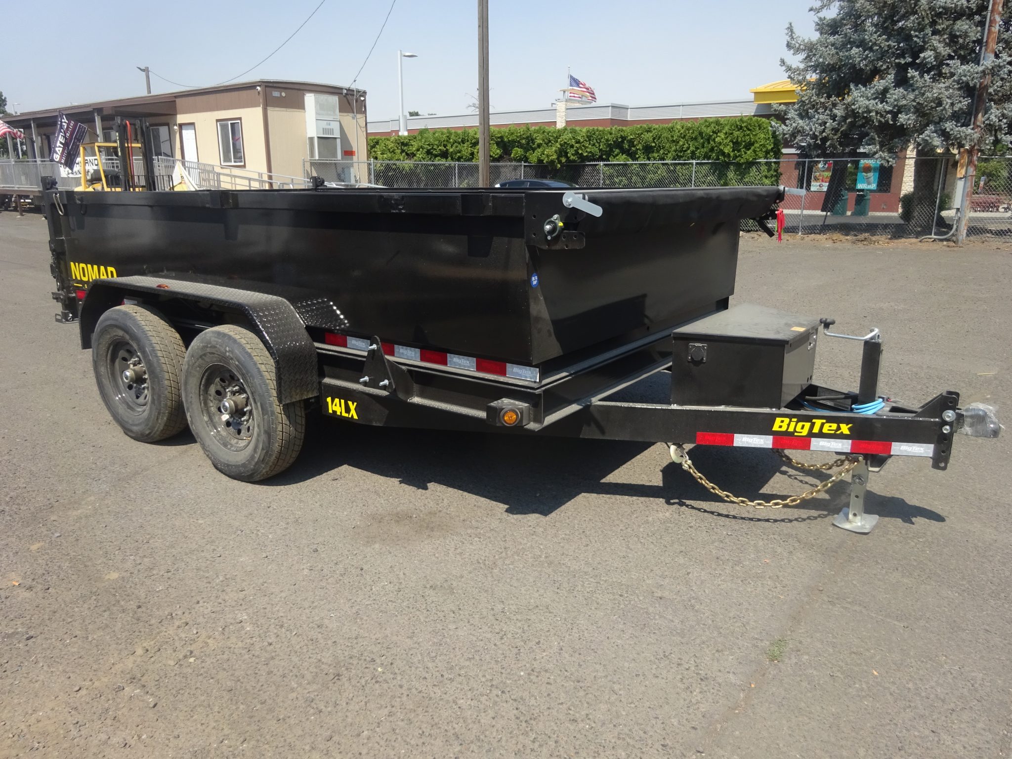 2027 Big Tex 83"x12' 14LX Dump Trailer *** WITH SPREADER GATE *** - Image 3