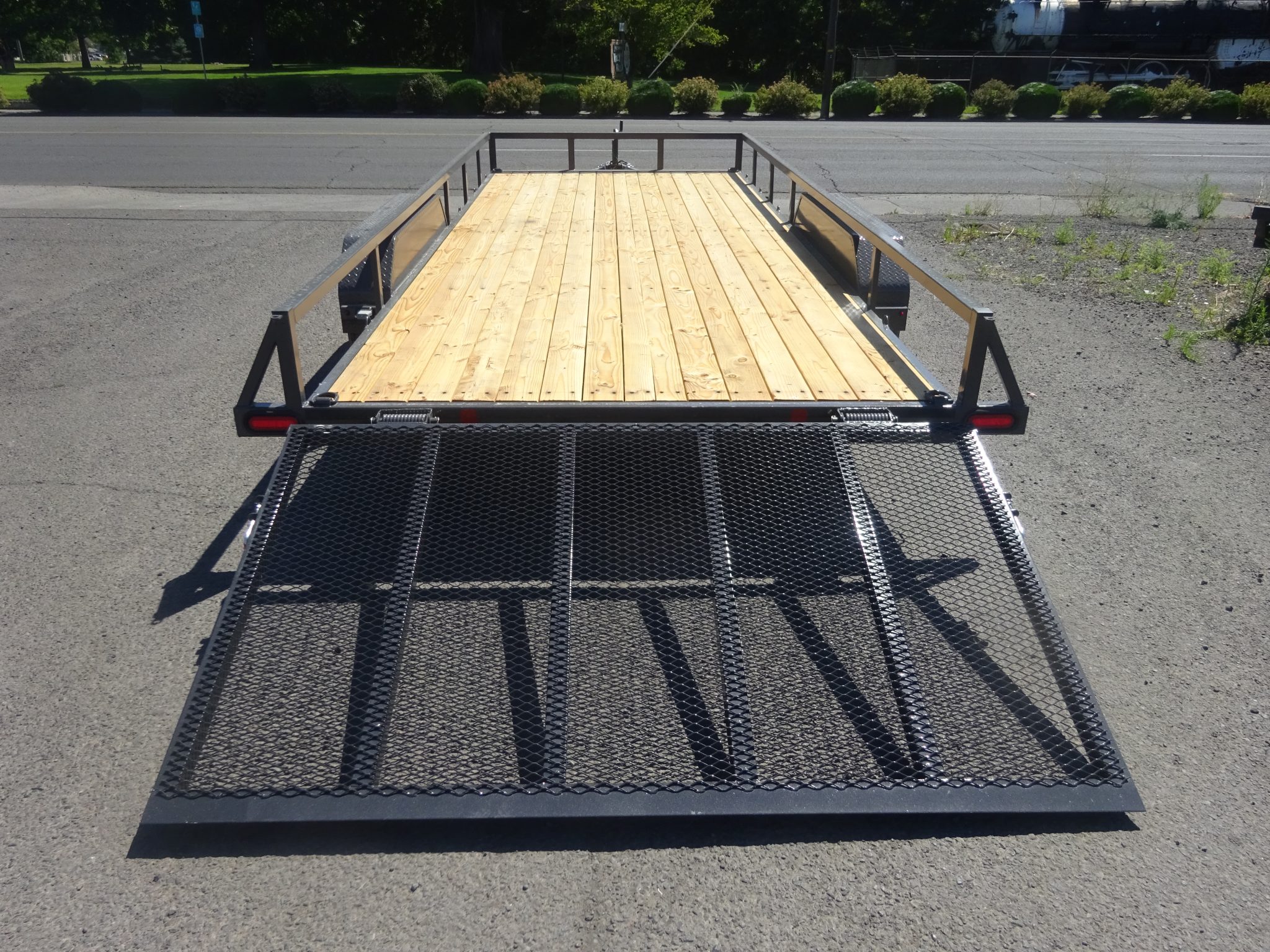 2026 Summit 7'x18' Cascade Utility Trailer *** 48" RAMP W/SPRING ASSIST *** - Image 5