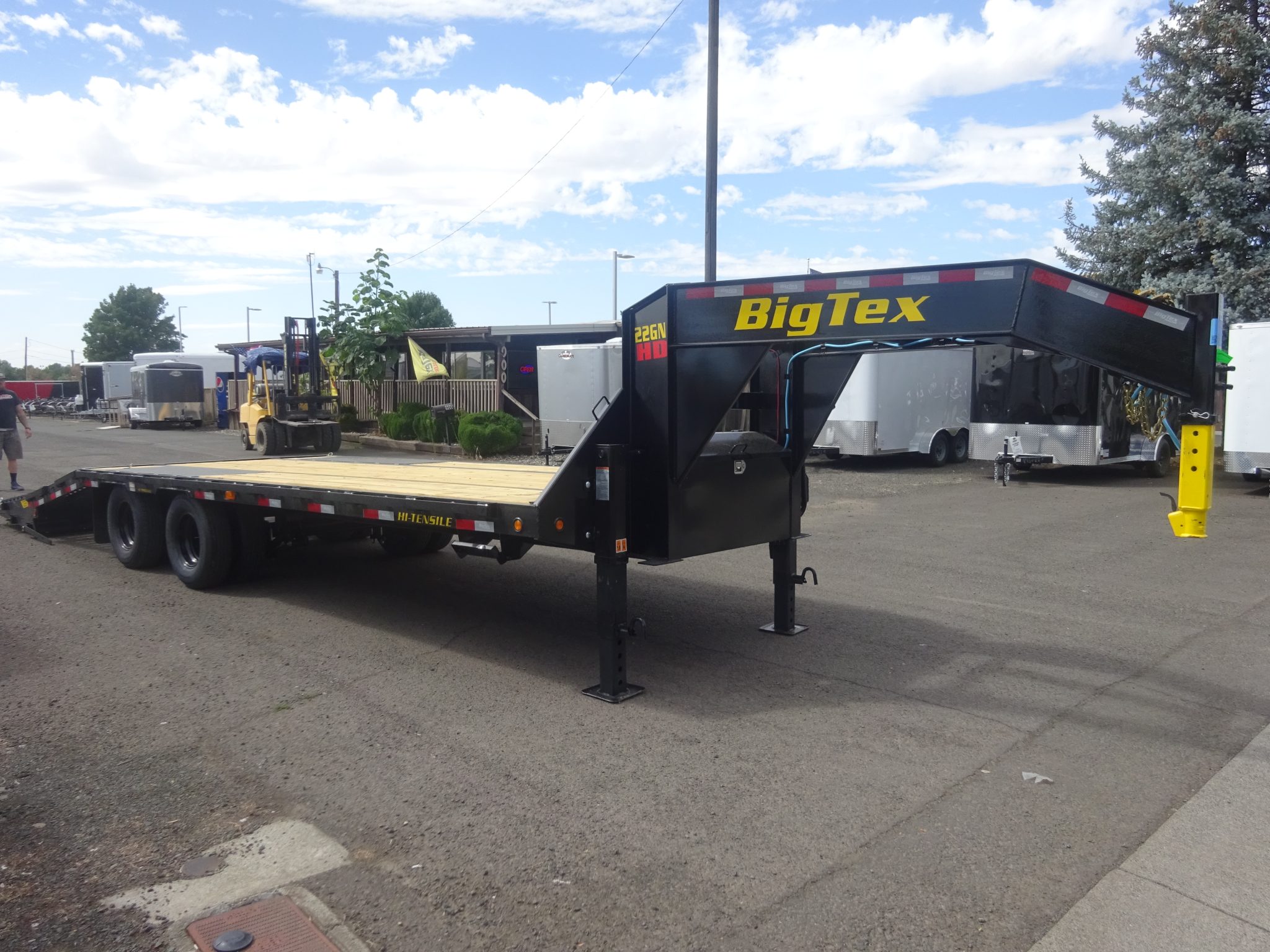 2026 Big Tex 102″x20’+5′ 22GN Gooseneck Trailer *** WITH MEGA RAMPS *** - Image 3