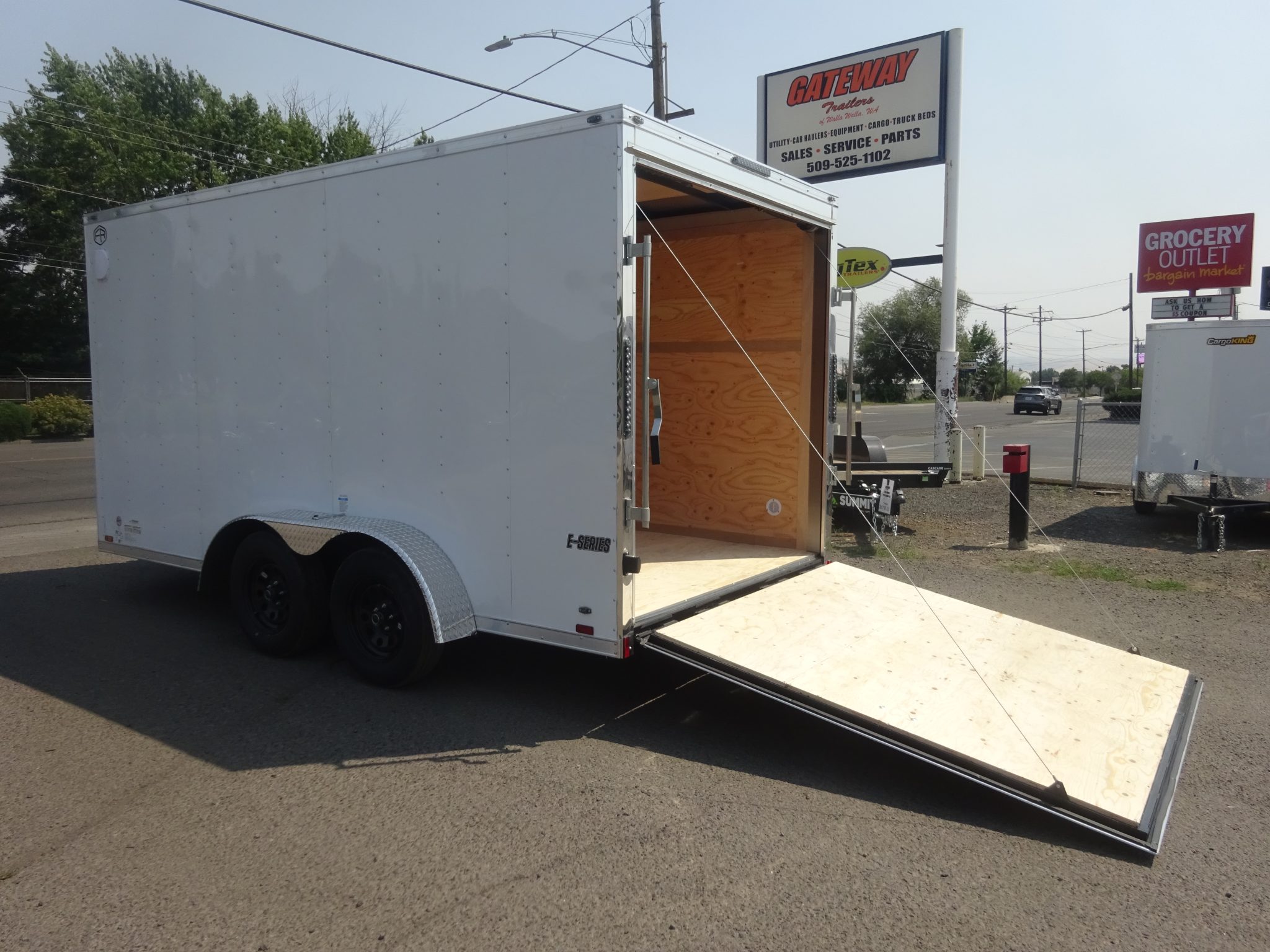 2027 Cargo Mate 7’x14′ E-Series Enclosed Trailers *** 6″ EXTRA HEIGHT *** - Image 7