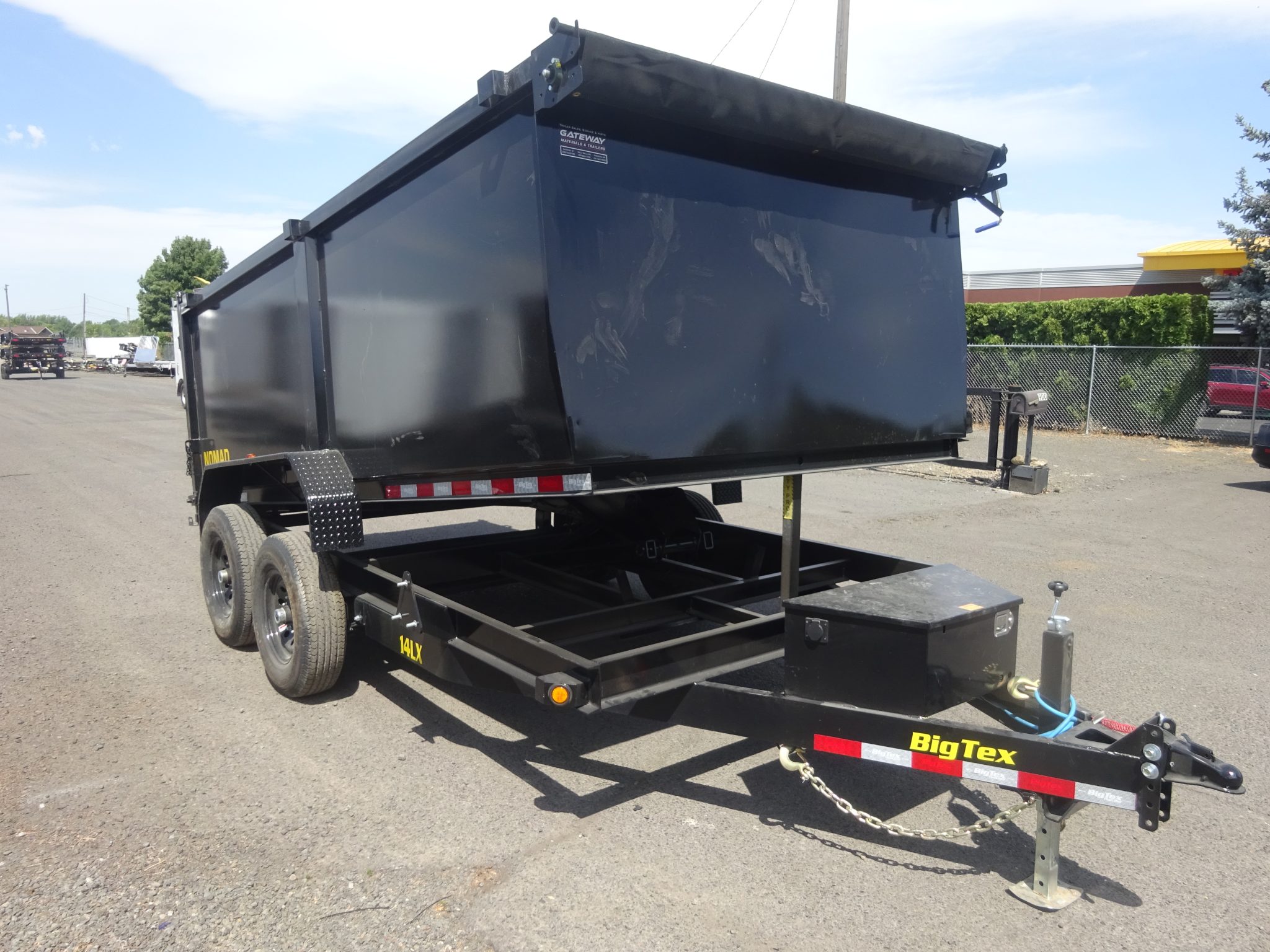 2027 Big Tex 83″x14′ 14LX Dump Trailer *** 4' SIDE WALLS *** - Image 3