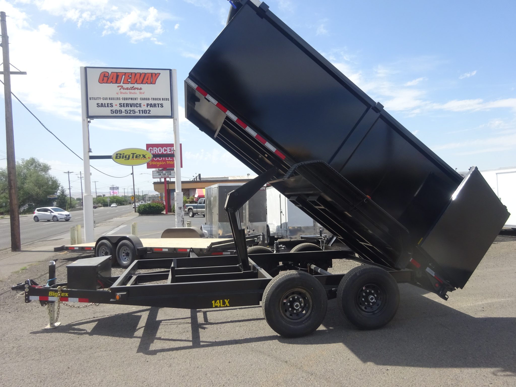 2027 Big Tex 83″x14′ 14LX Dump Trailer *** 4' SIDE WALLS *** - Image 6