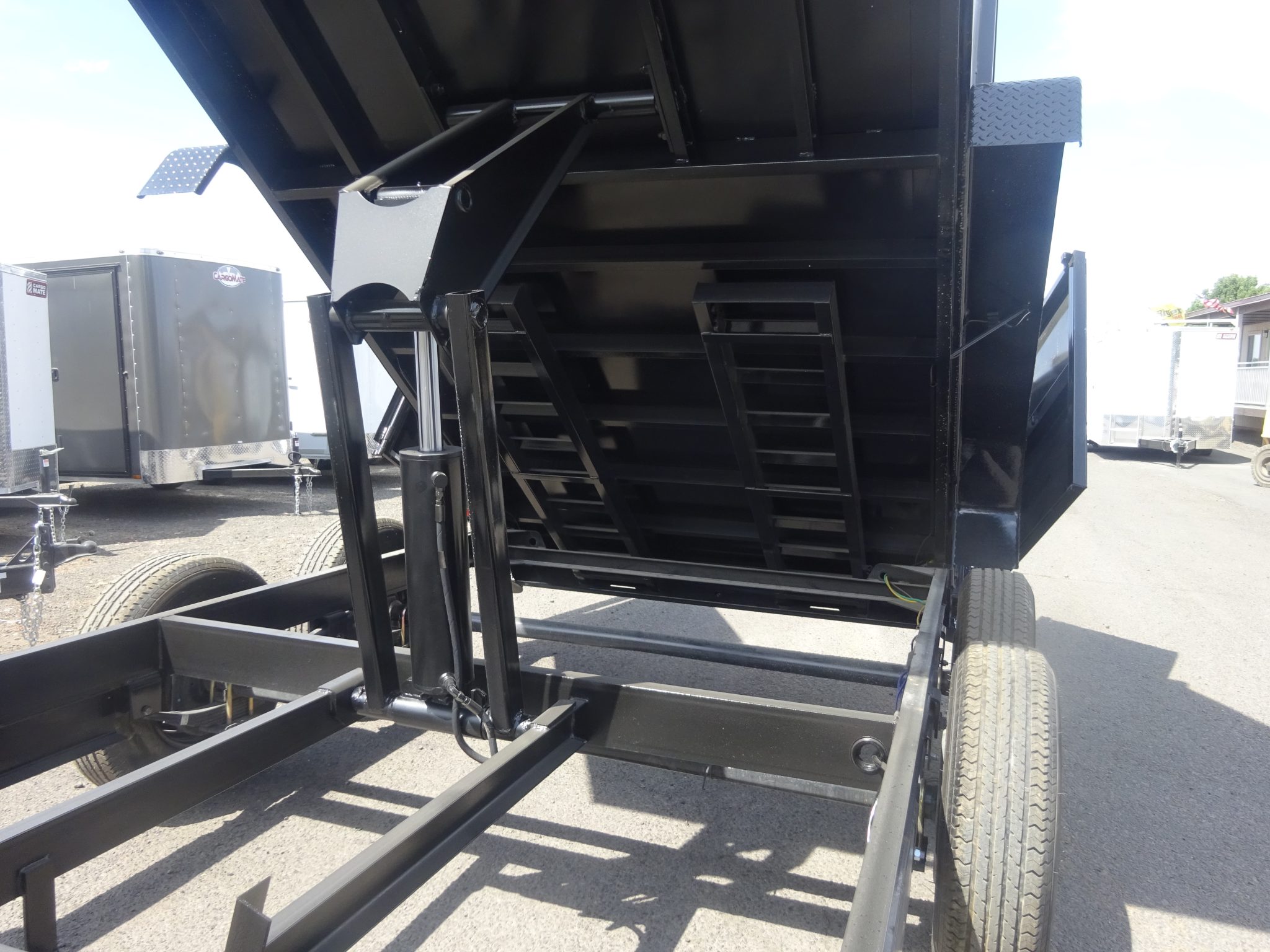 2027 Big Tex 83″x14′ 14LX Dump Trailer *** 4' SIDE WALLS *** - Image 7