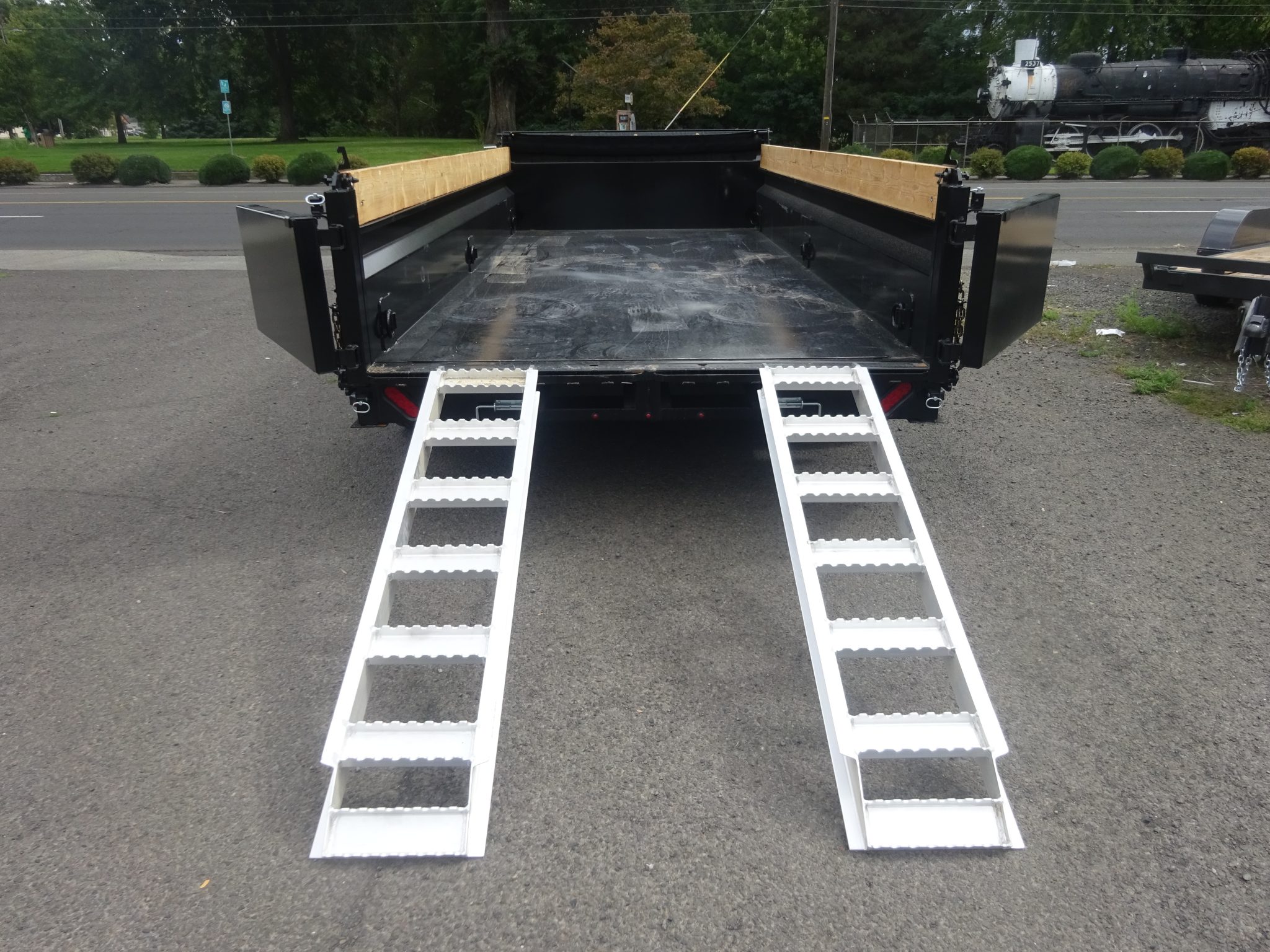 2026 Southland 7’x16′ SL716-16K Dump Trailer *** REAR SPREADER GATE *** - Image 5