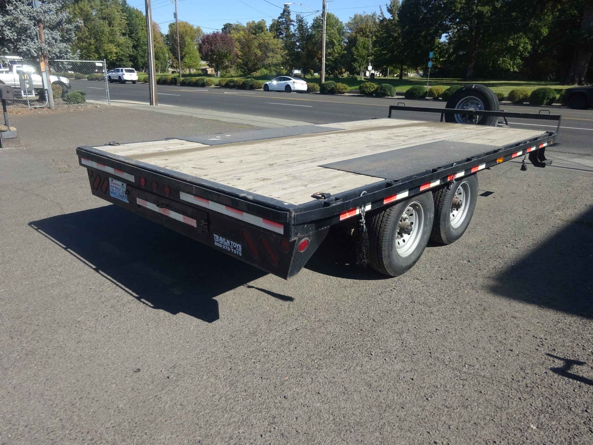 2020 Iron Bull 102"x16' Deckover Trailer *** PREOWNED *** - Image 4