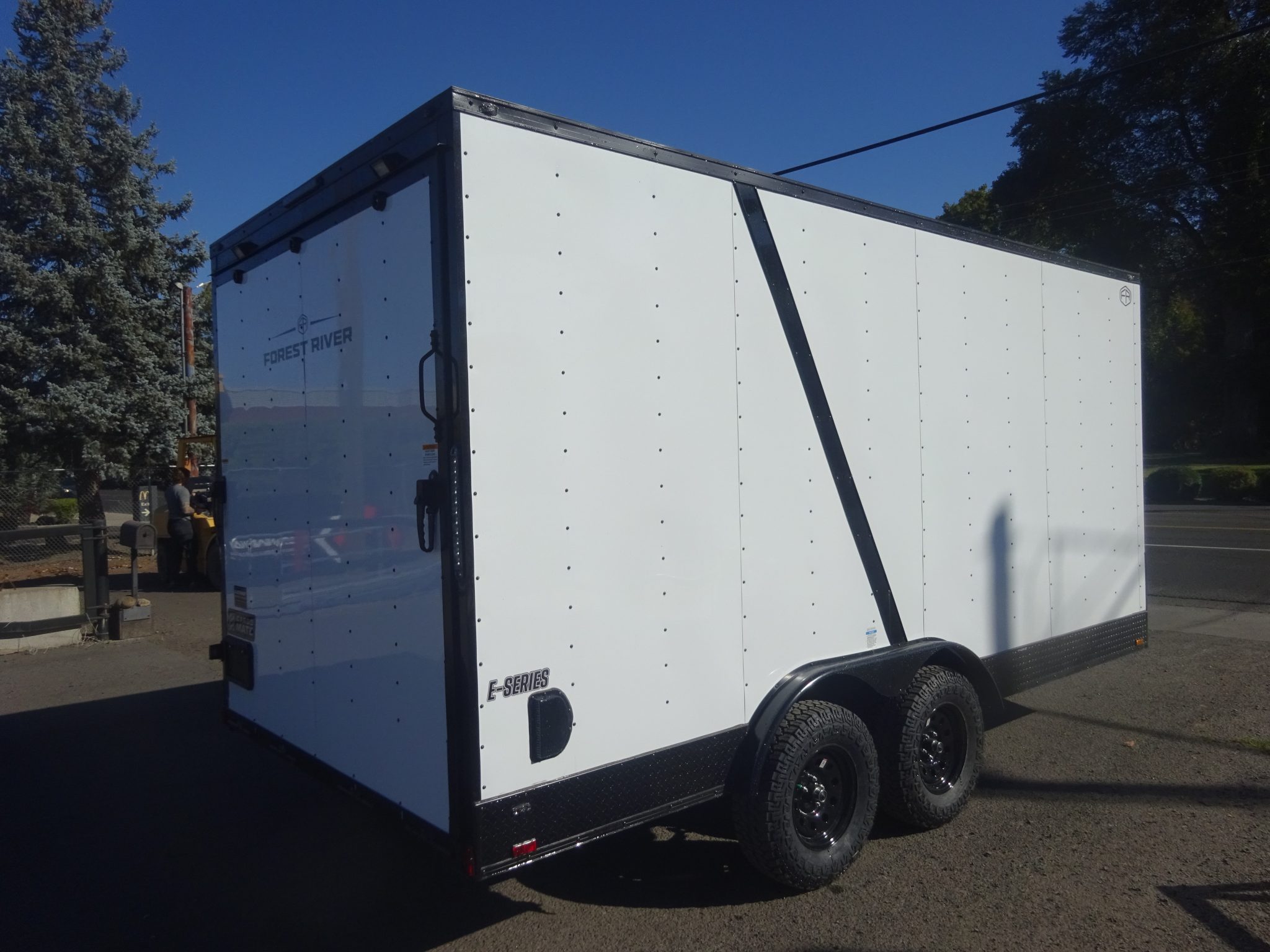 2027 Cargo Mate 8'x16' Enclosed Trailer *** UTV PACKAGE *** - Image 4