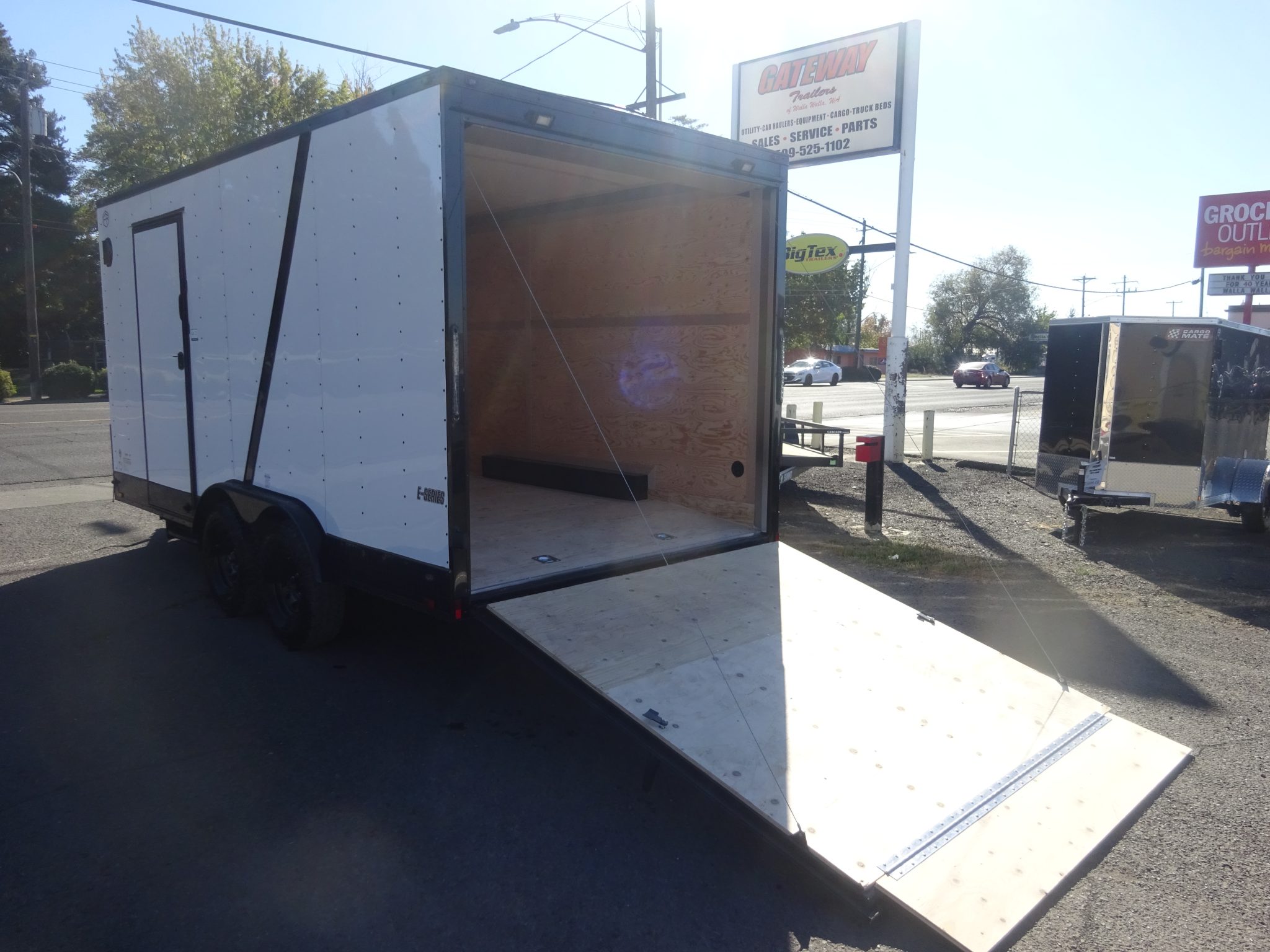 2027 Cargo Mate 8'x16' Enclosed Trailer *** UTV PACKAGE *** - Image 7