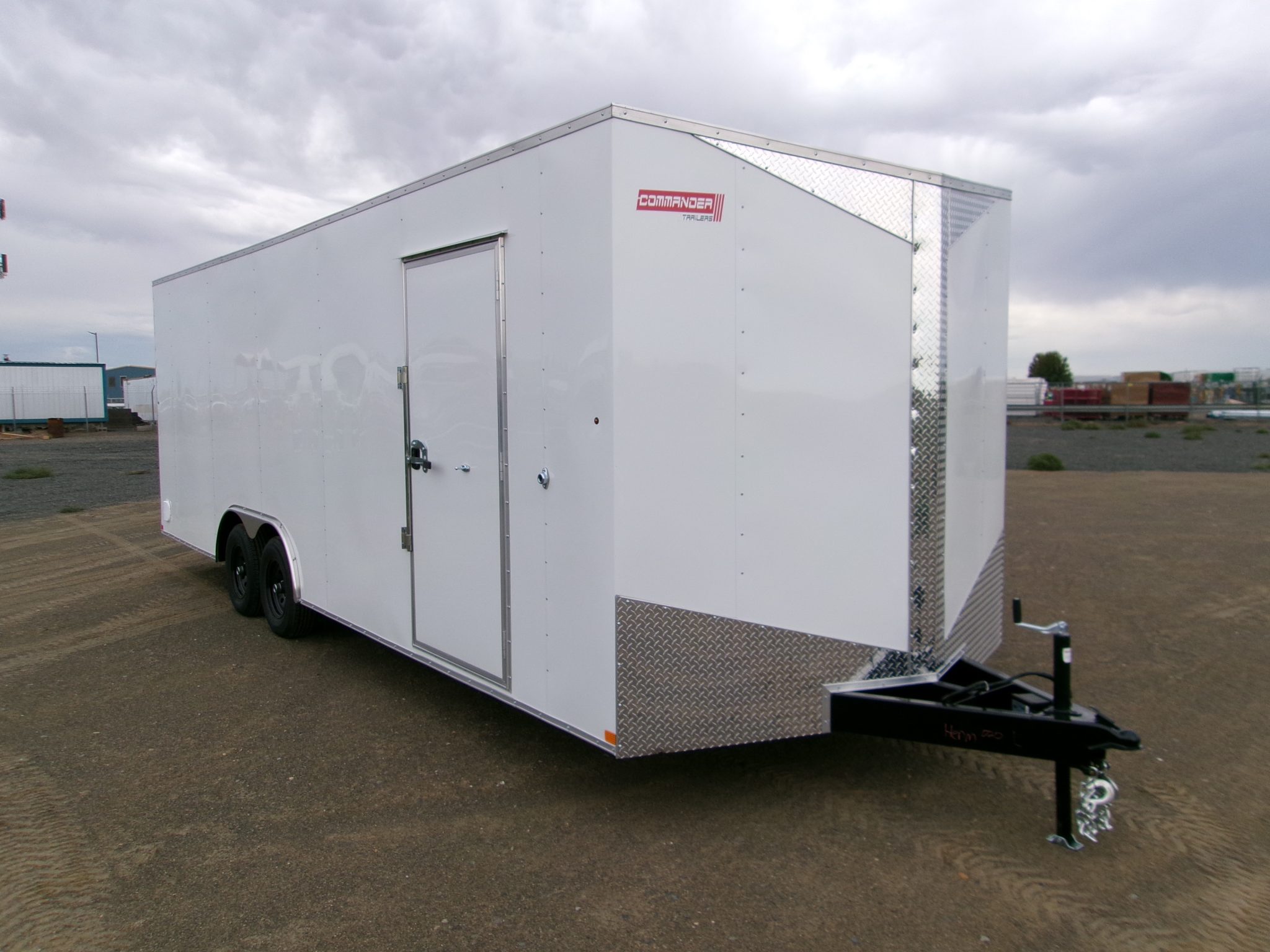 2027 8.5x24 10K Commander ! ON SALE NOW