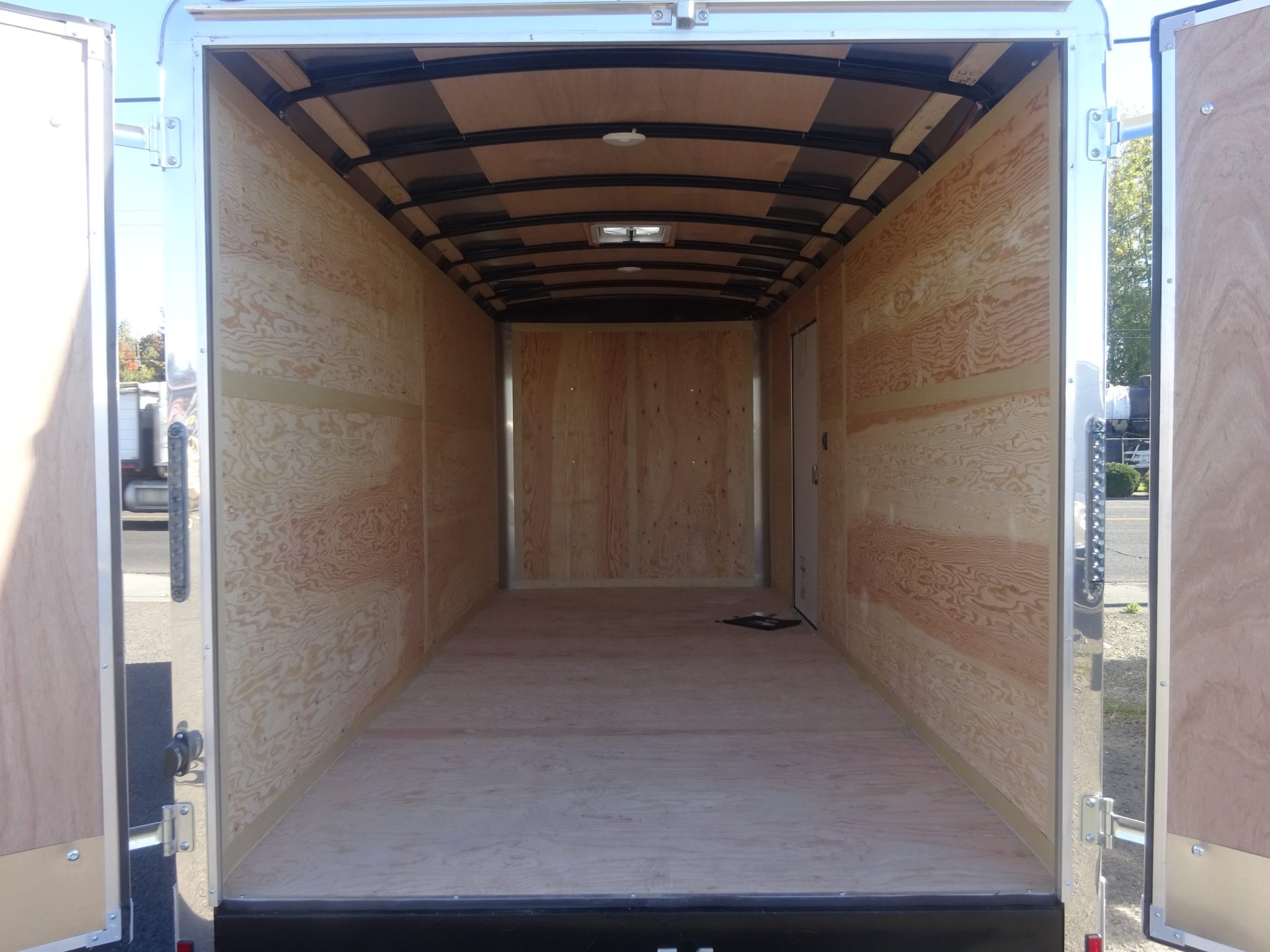 2027 Cargo Mate 7'x16' Blazer Enclosed Trailer *** REAR BARN DOORS *** - Image 6
