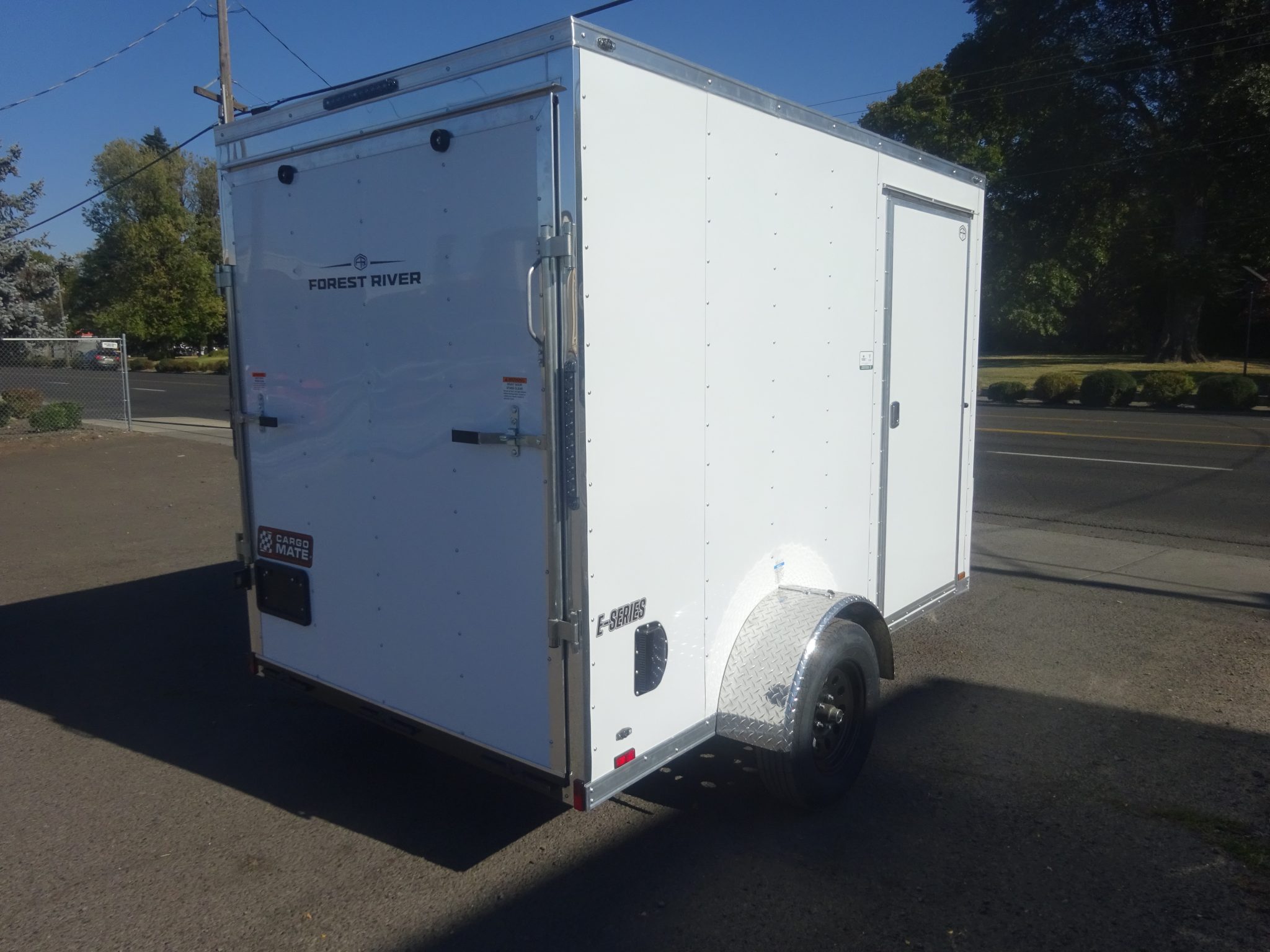 2027 Cargo Mate 6'x10' E-Series Enclosed Trailer *** 6" XTRA HEIGHT *** - Image 4